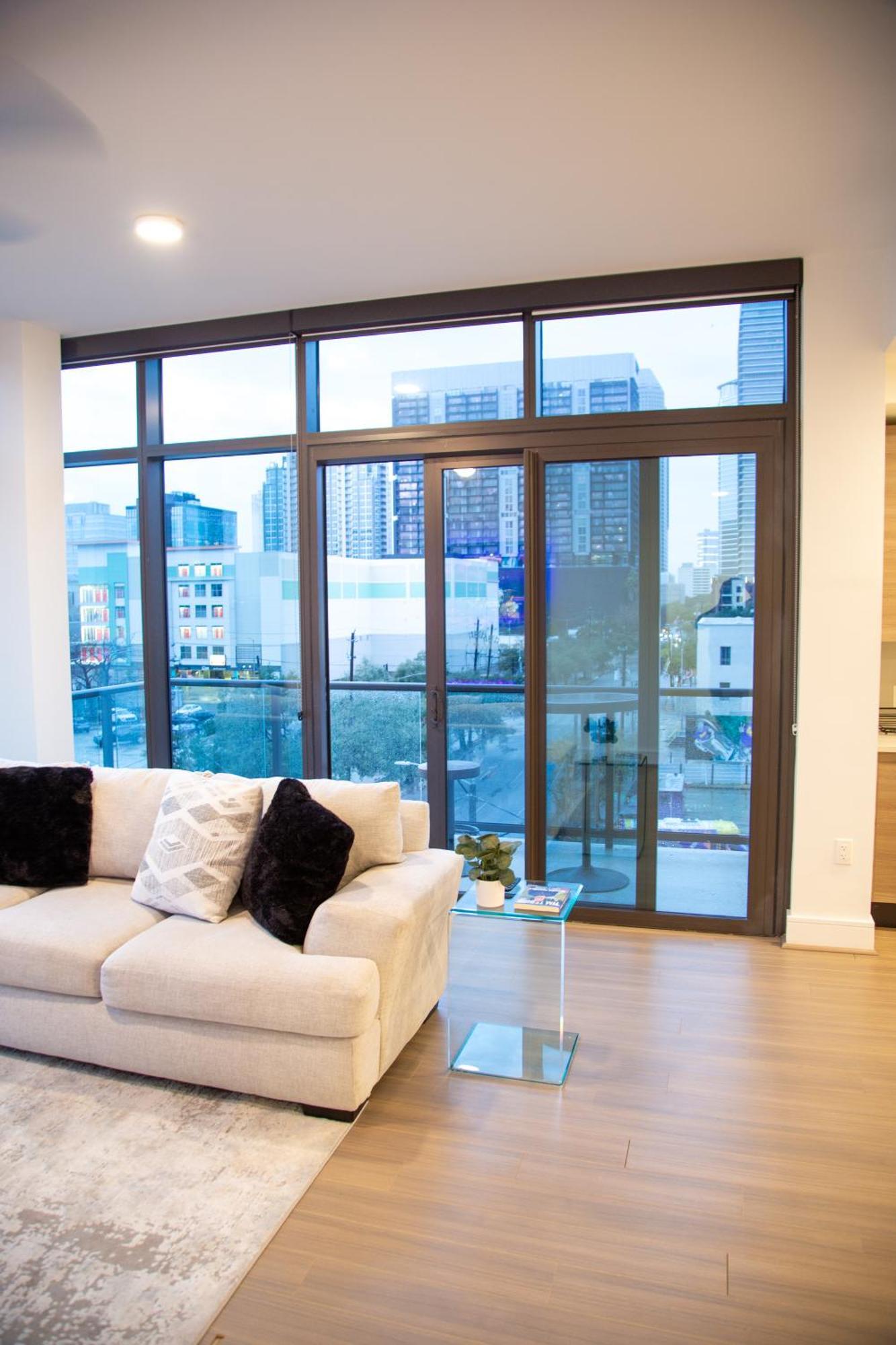 Cozy Home Toyota Center Houston Exterior foto
